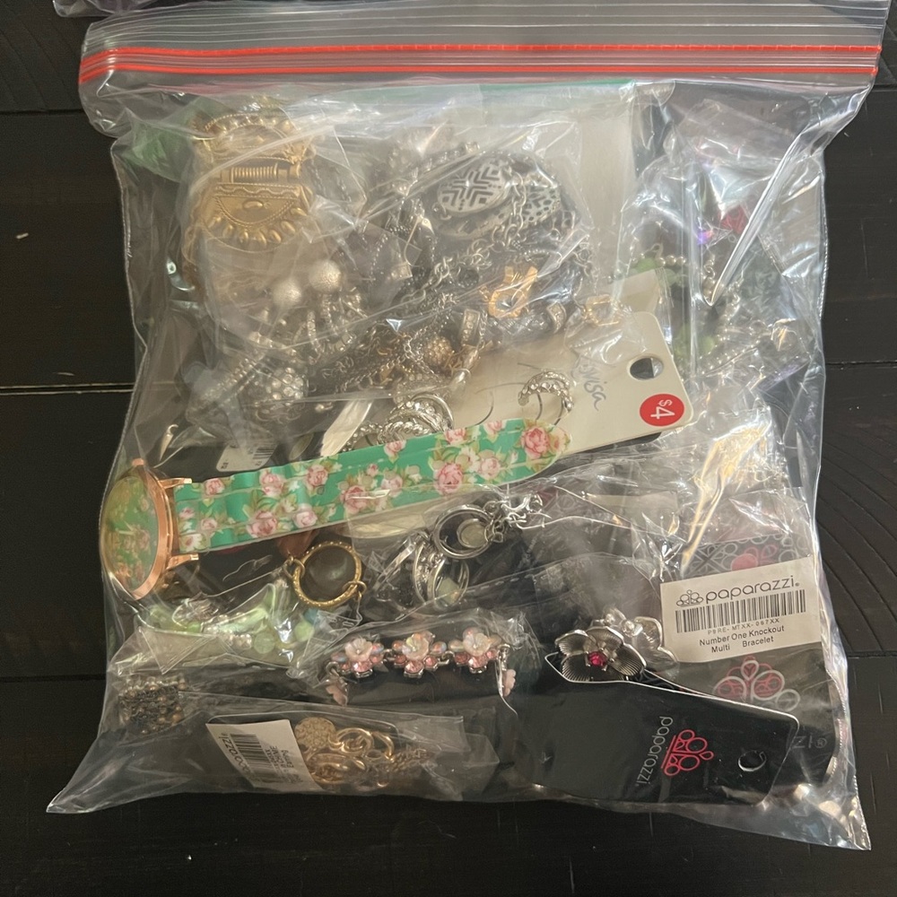 Mystery Jewelry lot (Large NWT Paparazzi collection)